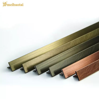 Guter Preis Kupferne dekorative Metallwand-Bronzefliese trimmen Edelstahl-Profil der Form-T6 Online