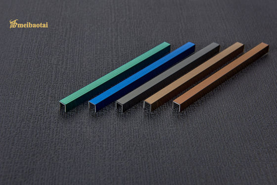 Guter Preis Des Edelstahl-304 Schlitz-Farbspiegel-fertige Größe u6-u50 Fliesen-der Ordnungs-U Online