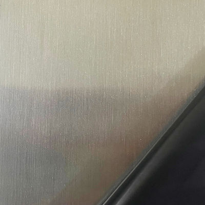 Guter Preis 0,55mm Dicke 1219x2438mm PVD-farbbeschichtetes Haarlinien-Edelstahlblech mit Scotch-Brite-Finish Online