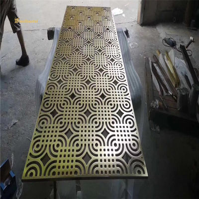 Guter Preis Aluminium CNC-Zuschnitt, kundenspezifische Größe, Messingbeschichtung, Raumteiler, Metallwand Online