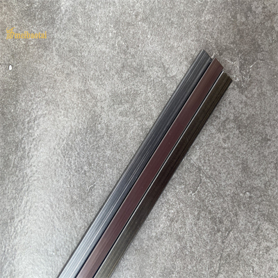 U formen Edelstahl-Fliesen-Ordnung, die schwarzer Haarstrich Länge 2438-3048MM beendete